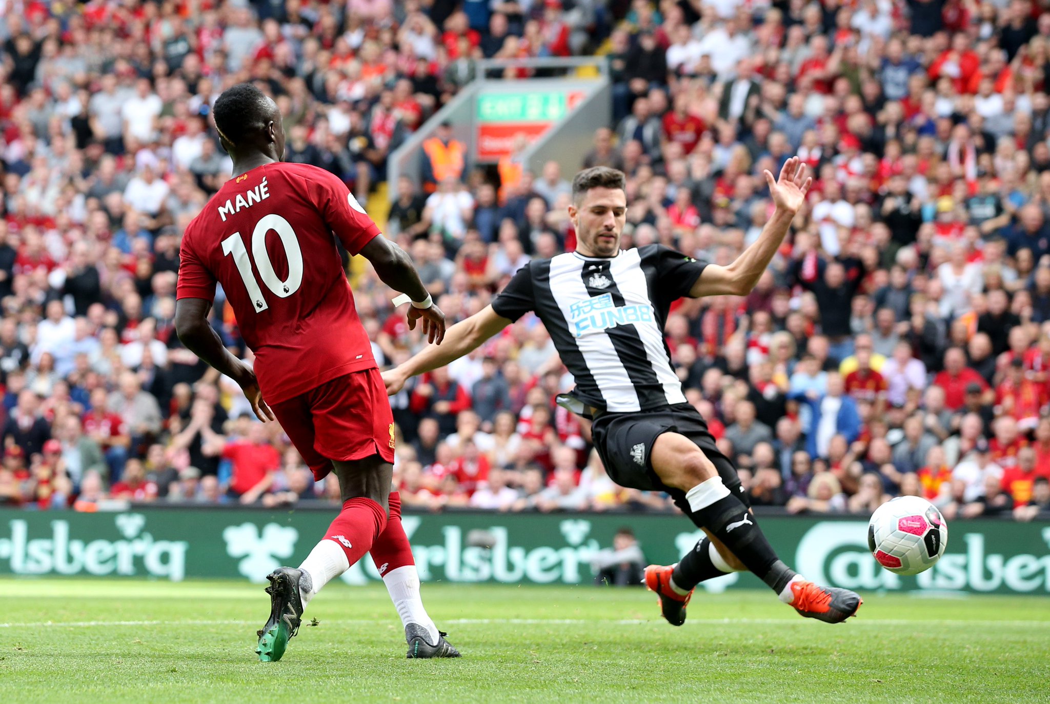 般的传中头 般的传中头